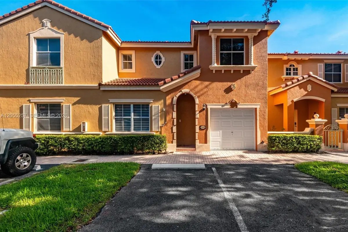 8423 NW 138th Ter #2802, Miami Lakes: photo 1 of 28