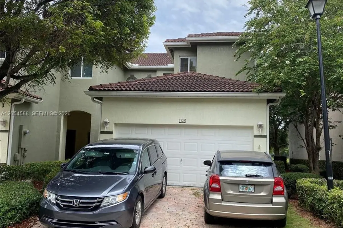 1928 SE 23rd Ave, Homestead: photo 1 of 18