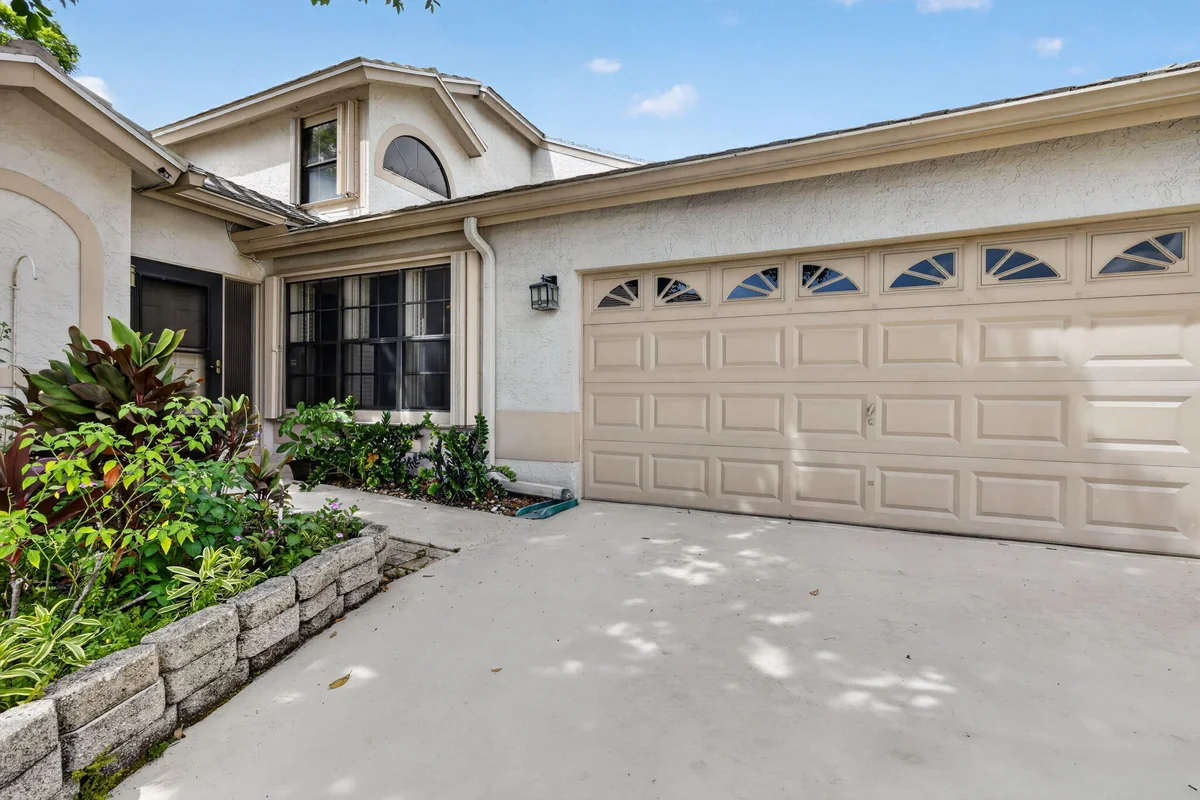 10940 Stafford Cir S, Boynton Beach: photo 1 of 51