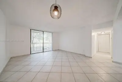 8420 SW 133rd Ave Rd #224, Miami: photo 1 of 18