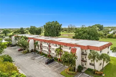 9811 N Hollybrook Lake Dr #103, Pembroke Pines: photo 1 of 29