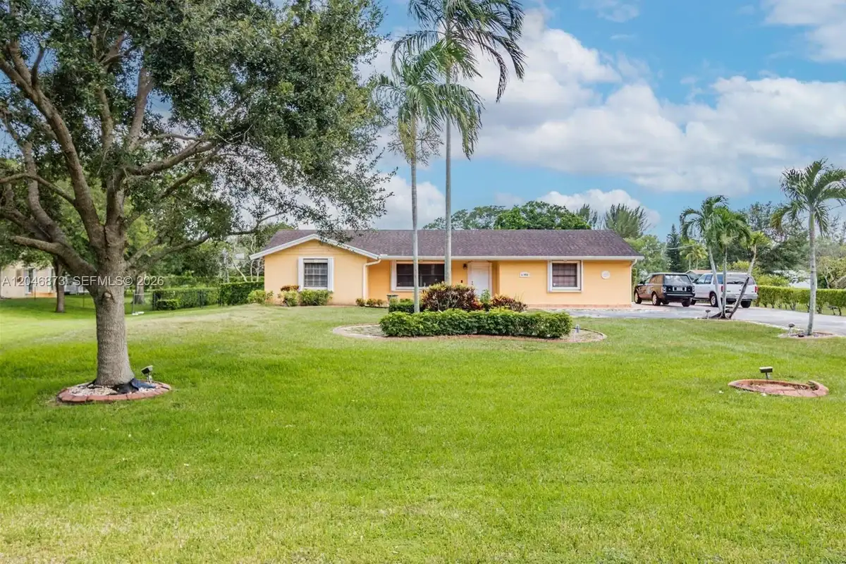 13450 SW 26th St, Davie: photo 1 of 29