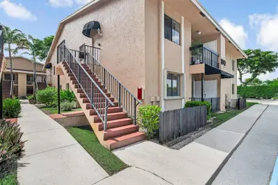 6043 10th Ave N #129, Lake Worth: photo 1 of 26