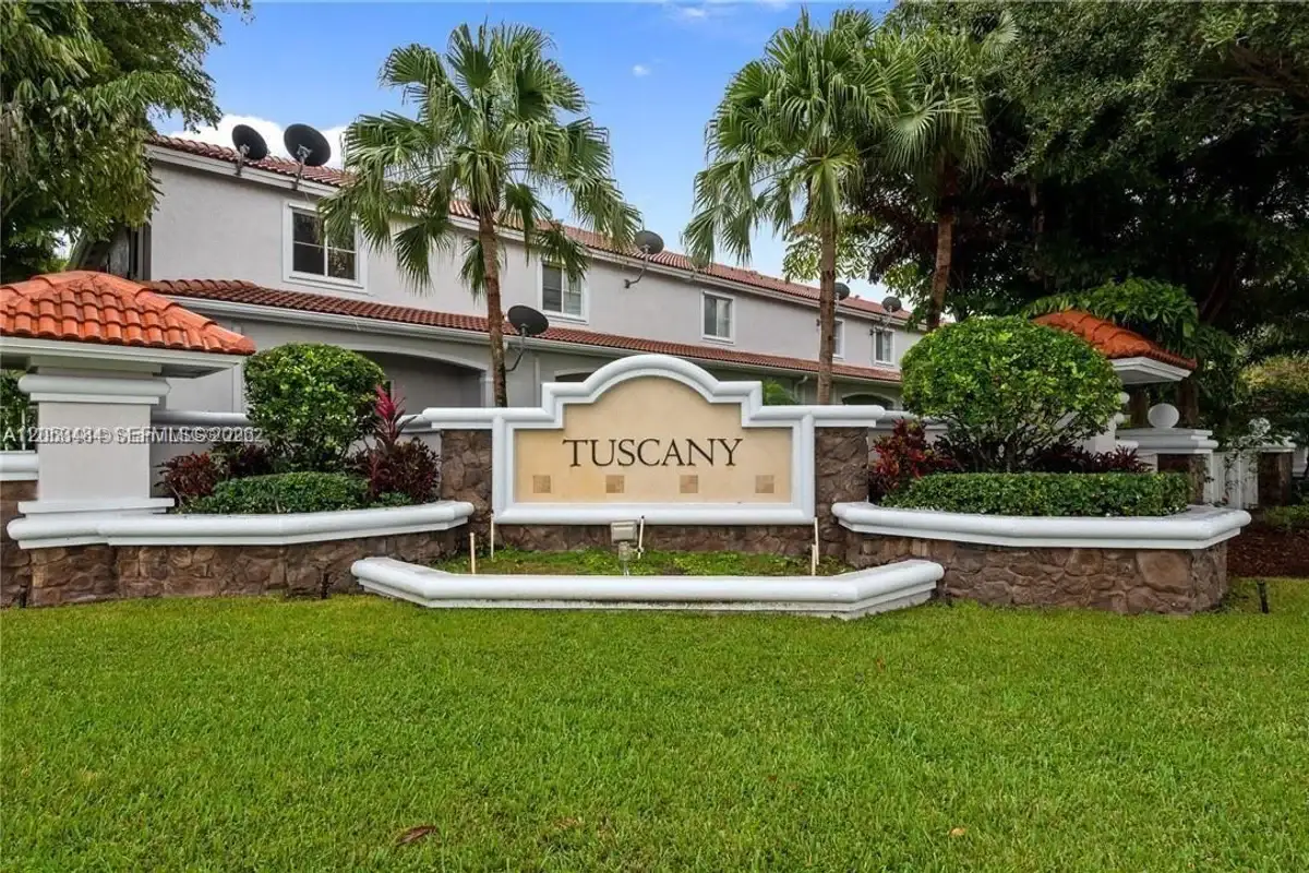 2833 SW 82nd Ave #104, Miramar: photo 1 of 14