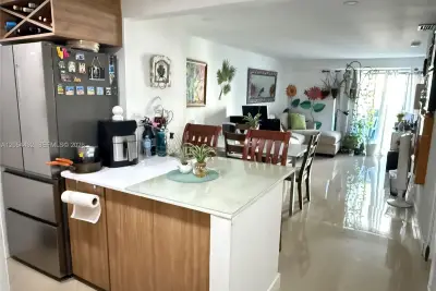 777 SW 9th Ave #205, Miami: photo 1 of 59