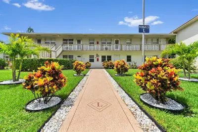 270 Norwich L, West Palm Beach: photo 1 of 22