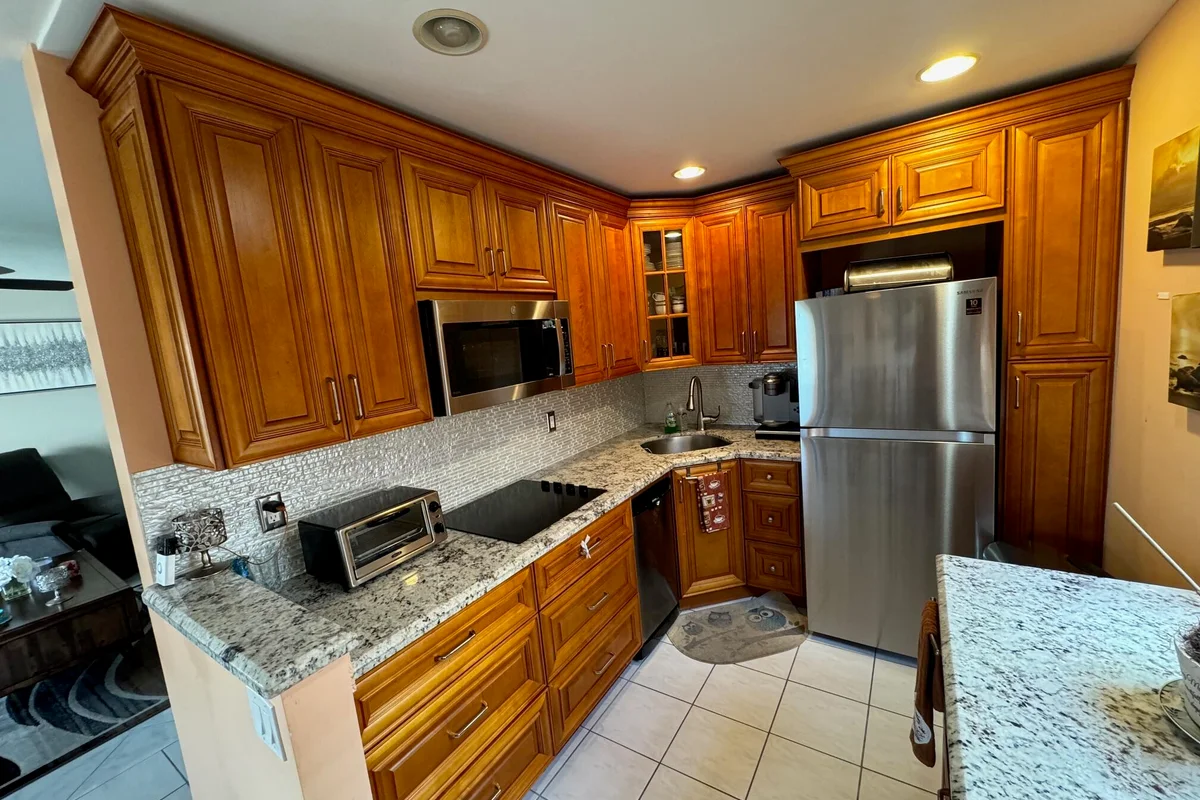 669 Burgundy N, Delray Beach: photo 1 of 12