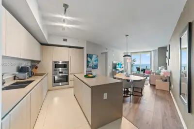 4111 S Ocean Dr #1509, Hollywood: photo 1 of 23