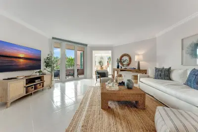 120 SE 5th Ave #426, Boca Raton: photo 1 of 64