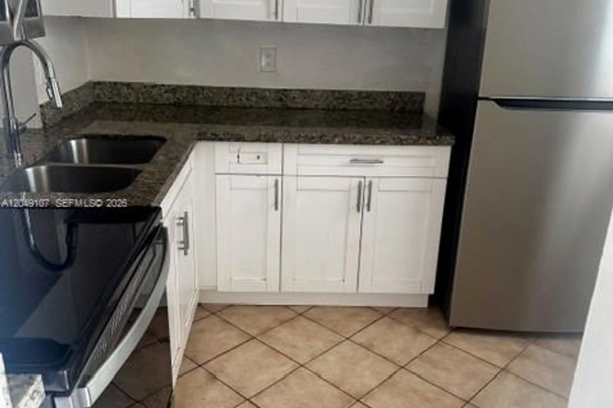 2800 NW 56th Ave #G203, Lauderhill: photo 1 of 11
