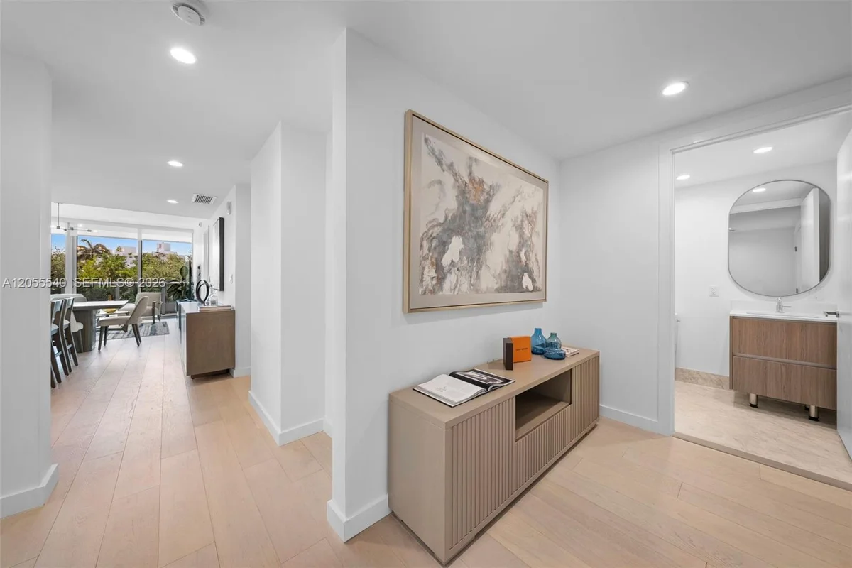 9201 E Bay Harbor Dr #302, Bay Harbor Islands: photo 1 of 13