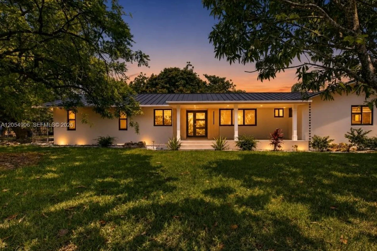 33800 SW 212th Ave, Homestead: photo 1 of 44