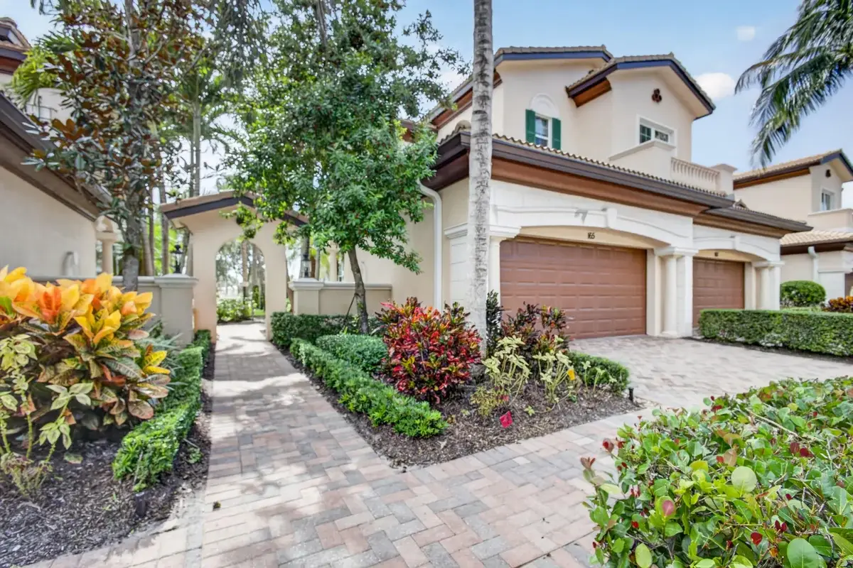 195 Tresana Blvd #165, Jupiter: photo 1 of 8
