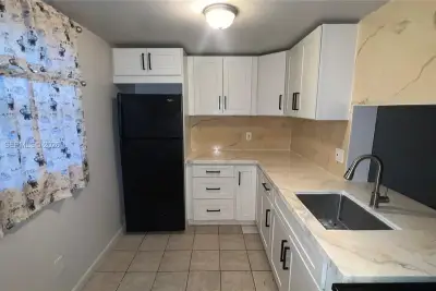 2800 NW 56th Ave #H404, Lauderhill: photo 1 of 10