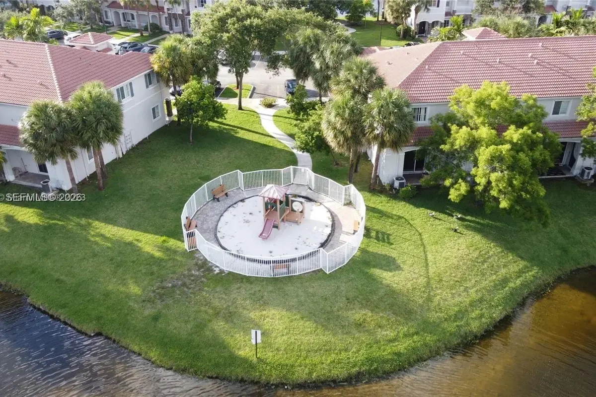 8264 SW 27th St #108, Miramar: photo 1 of 7