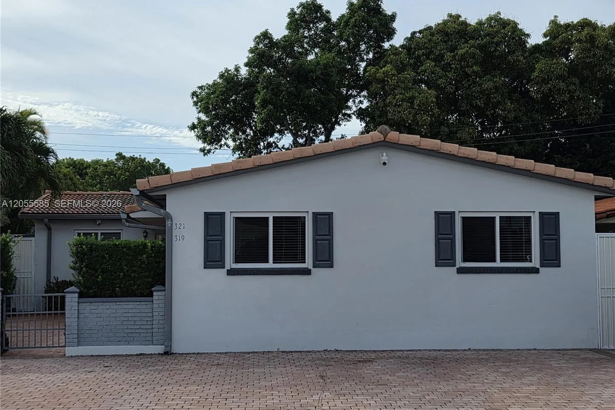 319 Beacom Blvd, Miami: photo 1 of 19