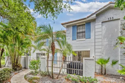 355 Prestwick Cir #4, Palm Beach Gardens: photo 1 of 62
