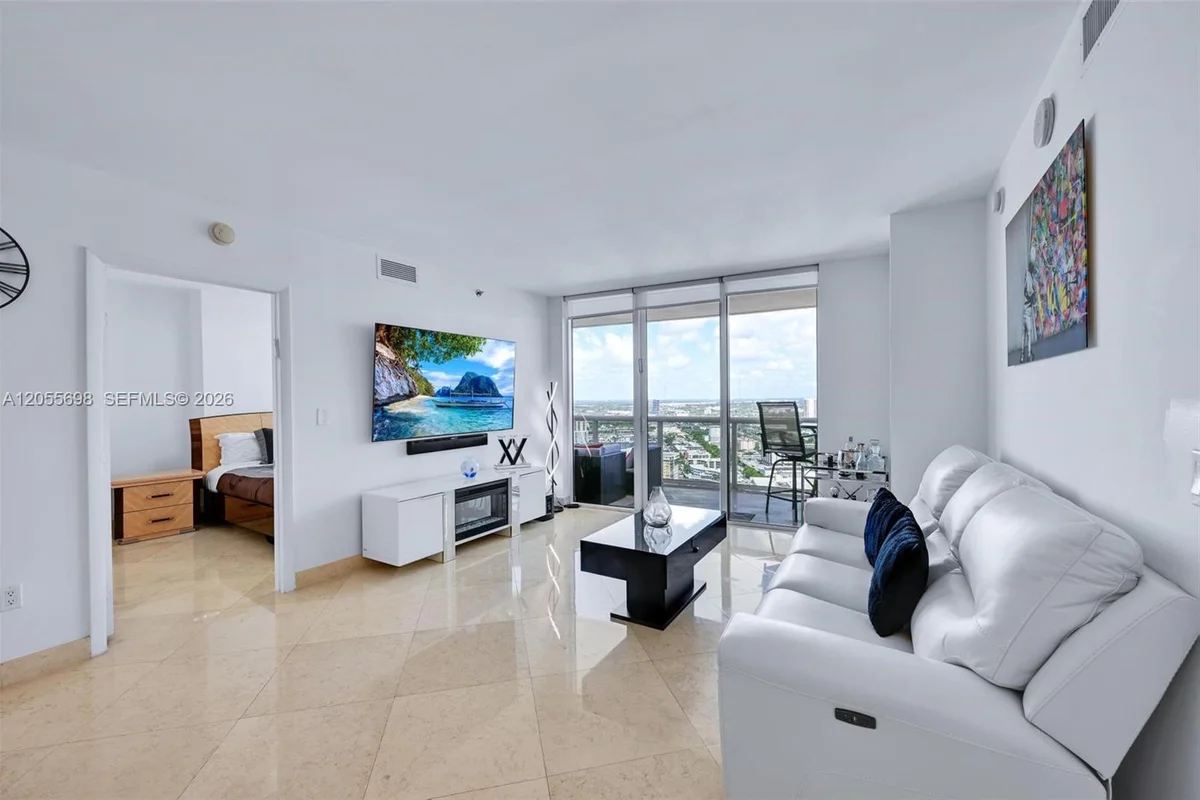 1850 S Ocean Dr #3207, Hallandale Beach: photo 1 of 25