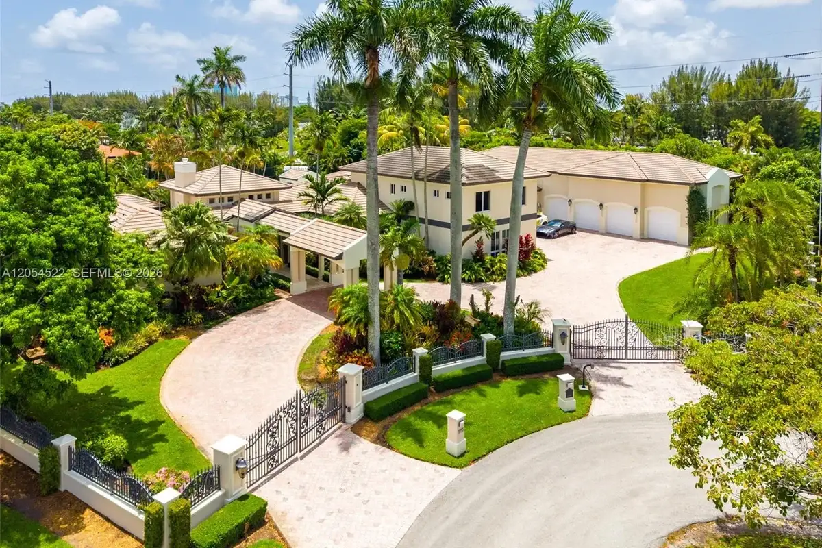 7855 SW 83rd Ct, Miami: photo 1 of 99