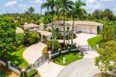 7855 SW 83rd Ct, Miami: photo 1 of 99