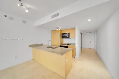 1800 S Ocean Dr #1809, Hallandale Beach: photo 1 of 20