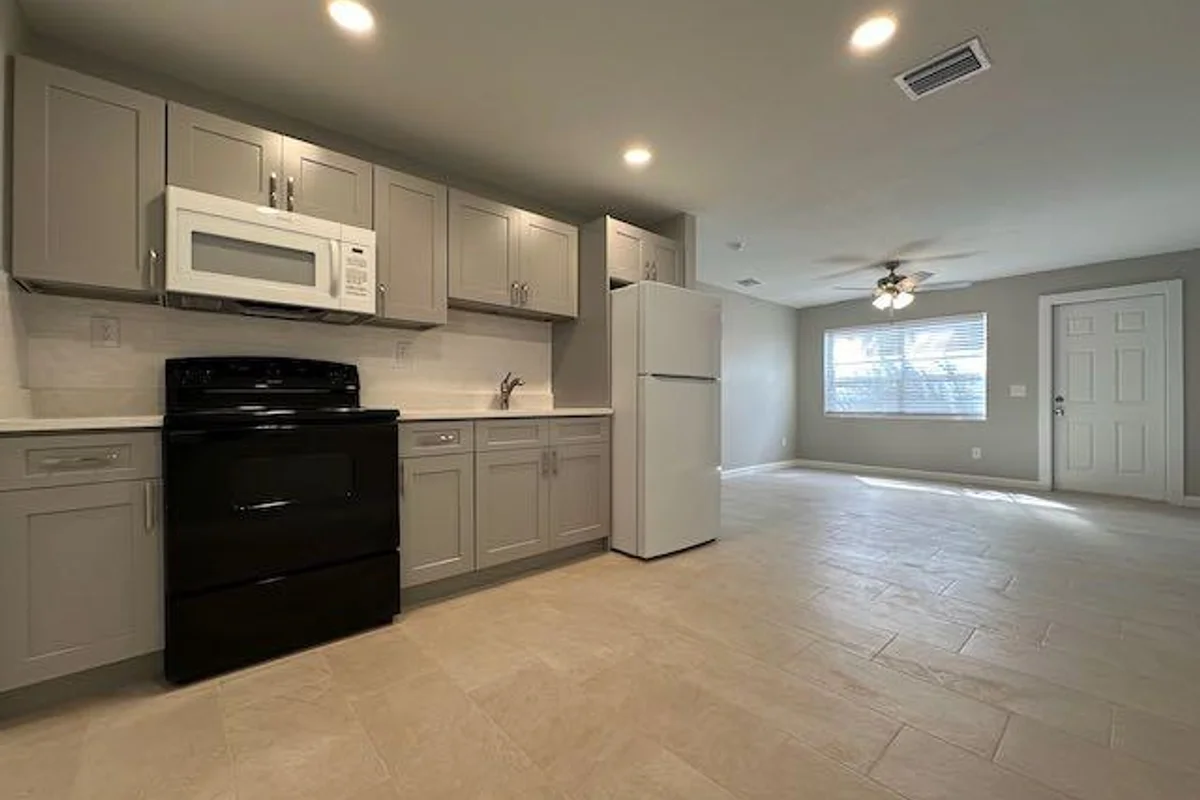 3519 Windsor Ave, West Palm Beach: photo 1 of 1