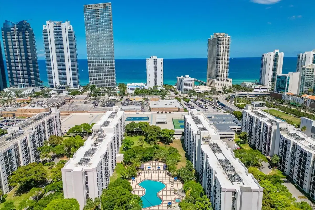 16919 N Bay Rd #821, Sunny Isles Beach: photo 1 of 27