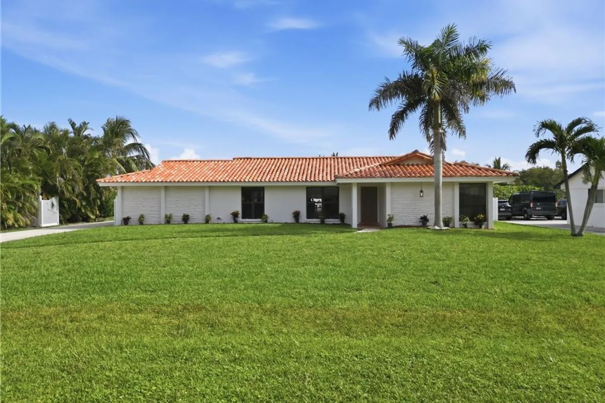 4741 Holly Dr, Palm Beach Gardens: photo 1 of 50