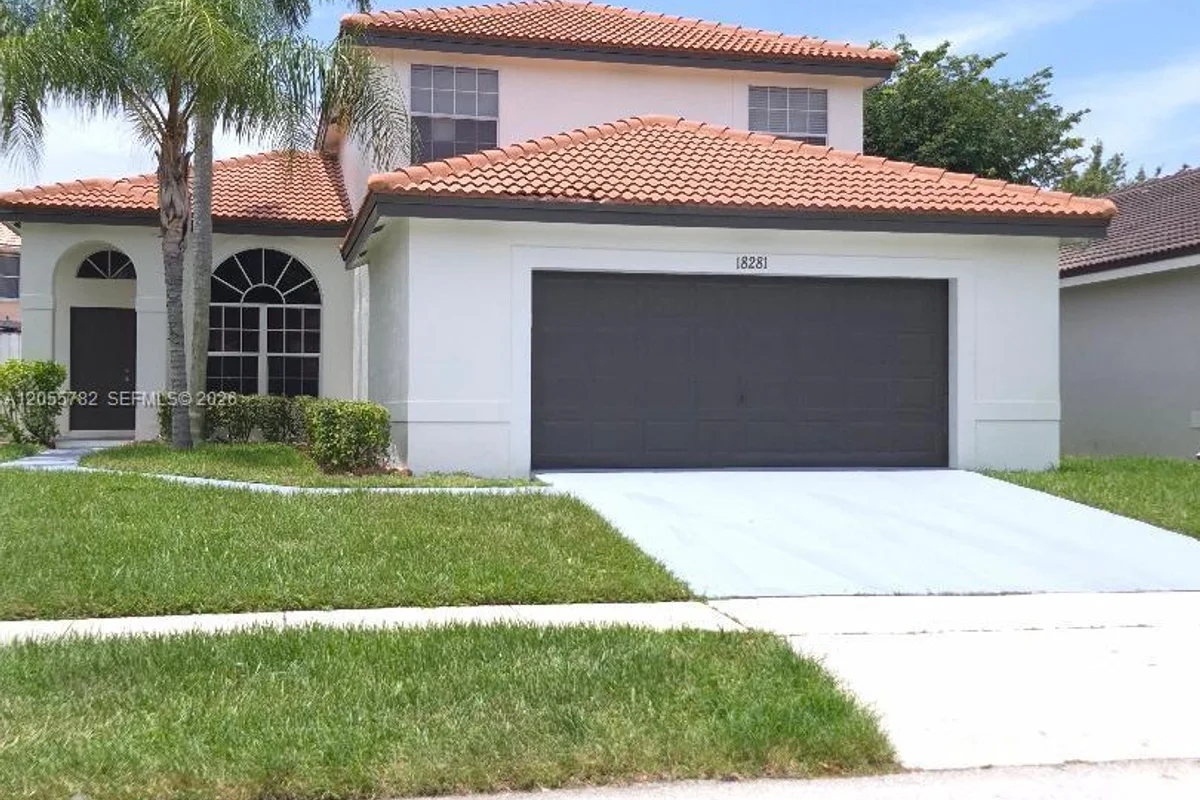 18281 NW 19th St, Pembroke Pines: photo 1 of 9
