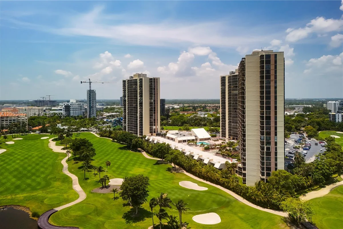 20379 W Country Club Dr #433, Aventura: photo 1 of 25
