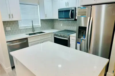 805 W Oakland Park Blvd #E5, Wilton Manors: photo 1 of 19