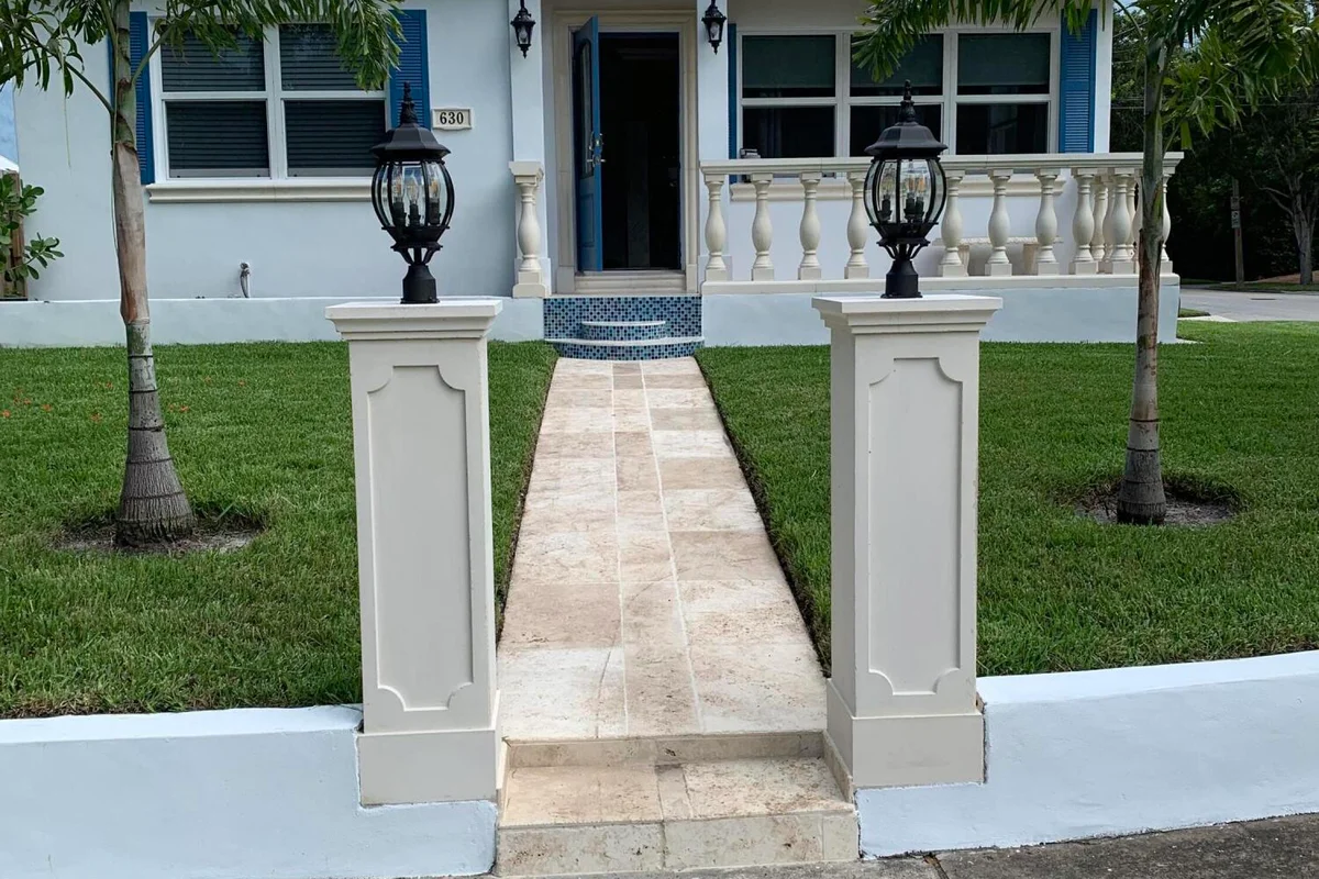 630 Claremore Dr, West Palm Beach: photo 1 of 10
