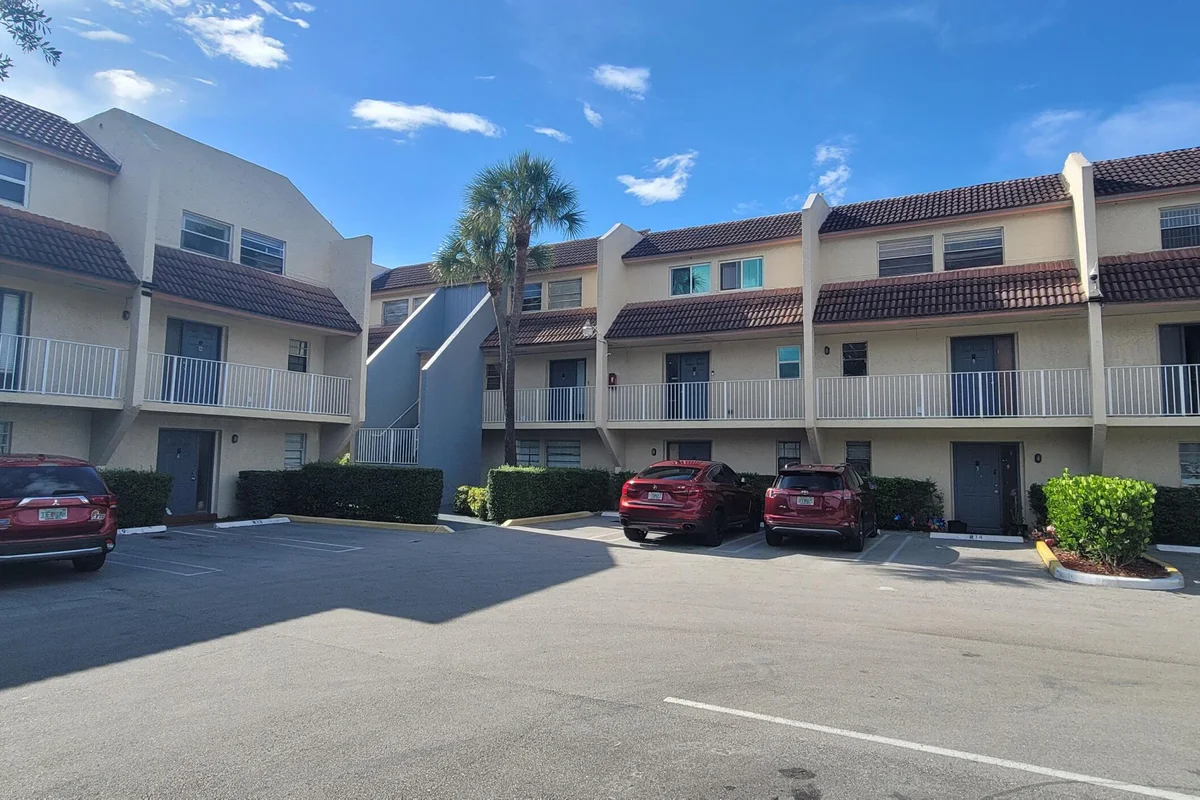 3760 NW 115th Way #8-2, Coral Springs: photo 1 of 2