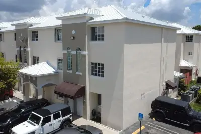 12015 SW 14 St #301-C, Miami: photo 1 of 30