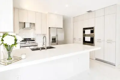 2239 SW 10th St, Miami: photo 1 of 58