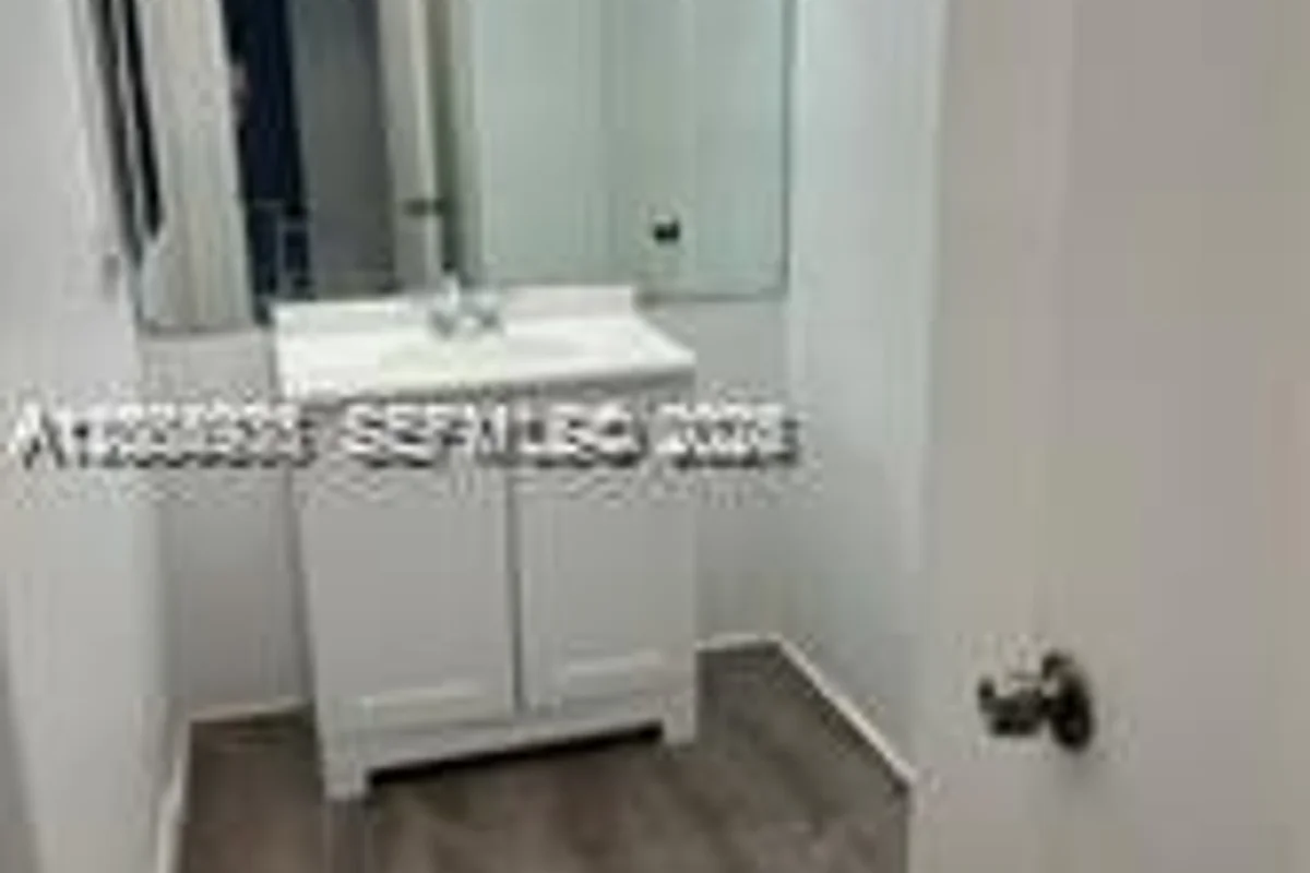 2270 NW 52nd Ave, Lauderhill: photo 1 of 21