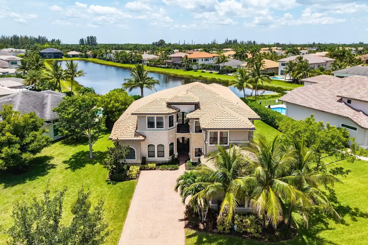 16884 Strasbourg Ln, Delray Beach: photo 1 of 44