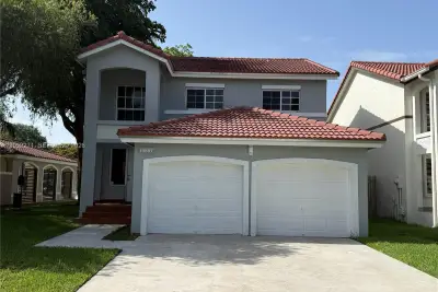 13887 SW 103rd Ln, Miami: photo 1 of 39