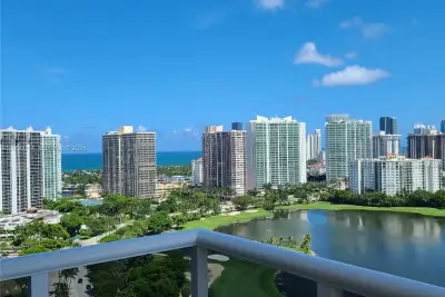 3625 N Country Club Dr #2408, Aventura: photo 1 of 18