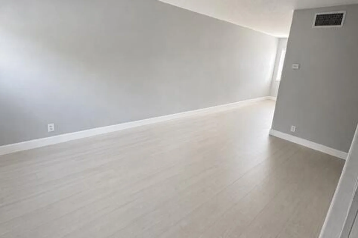 4703 NW 9th Dr NW, Plantation: photo 1 of 4