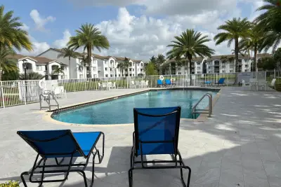 2640 S University Dr S #127, Davie: photo 1 of 38