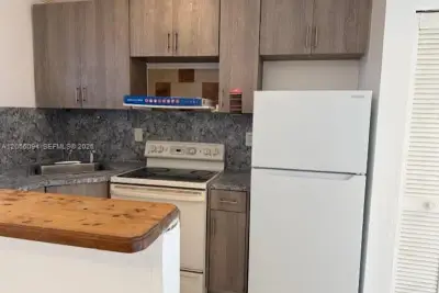 3696 William Ave #2, Miami: photo 1 of 5