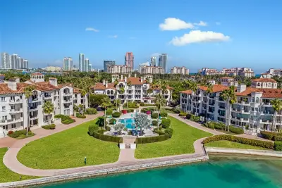2133 Fisher Island Dr, Miami Beach: photo 1 of 30