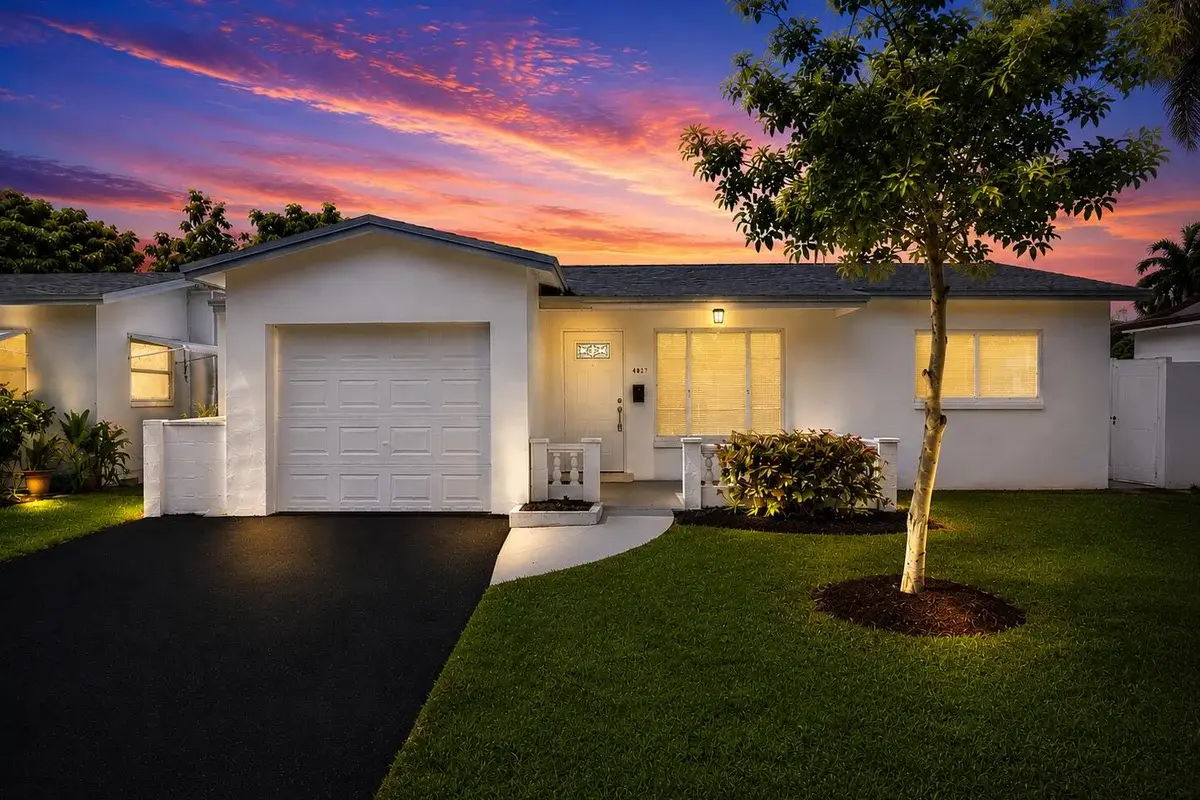 4827 NW 43rd Ct, Lauderdale Lakes: photo 1 of 35