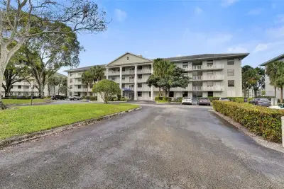 1713 Whitehall Dr #304, Davie: photo 1 of 52