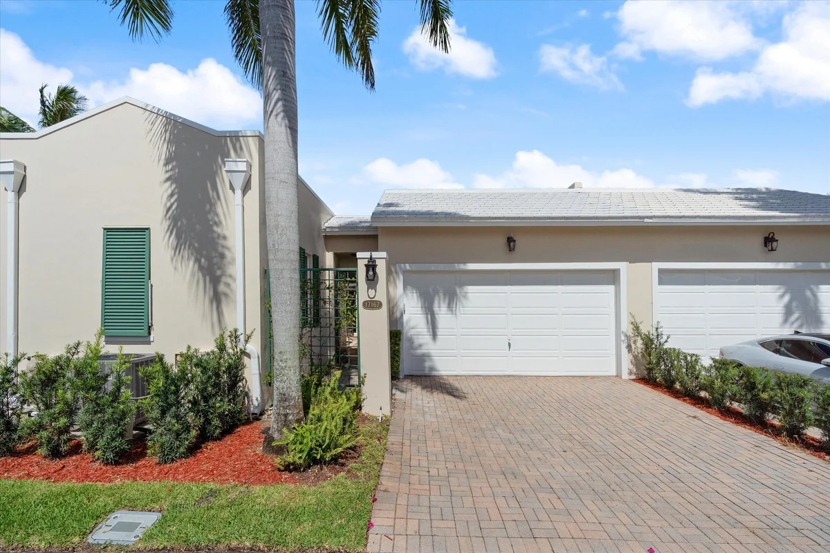 17167 Bermuda Village Dr, Boca Raton: photo 1 of 28