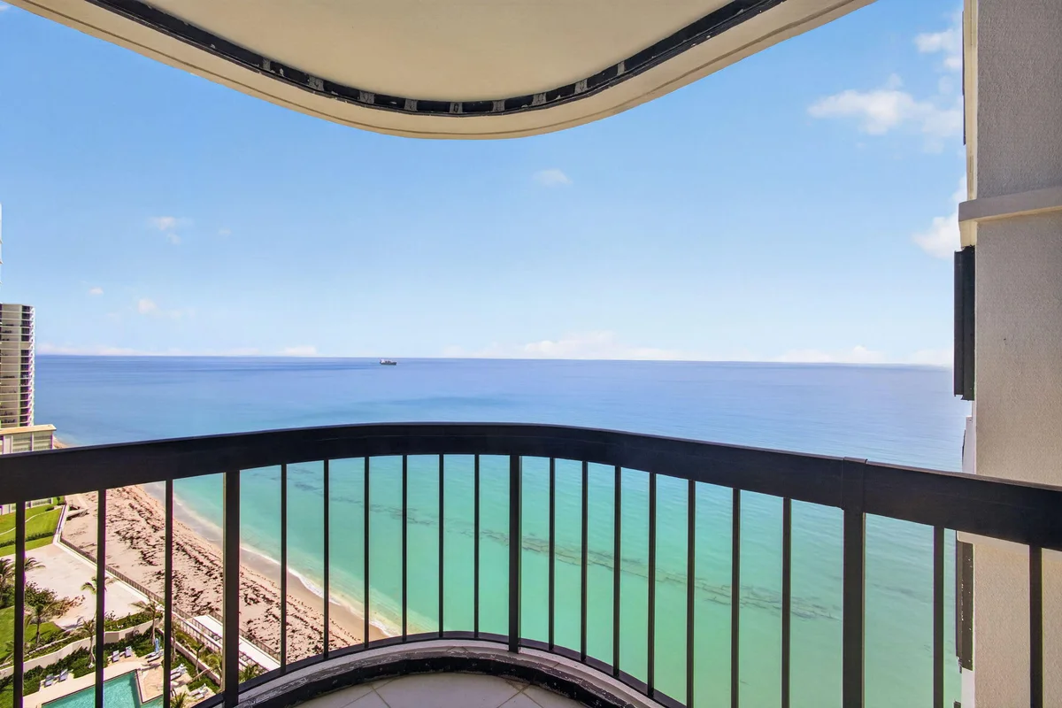 5380 N Ocean Dr #19F, Riviera Beach: photo 1 of 60