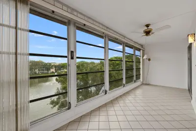 2202 Lucaya Bend #D4, Coconut Creek: photo 1 of 30