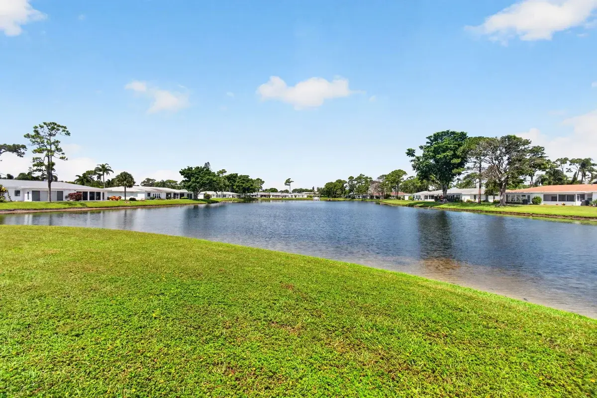 5241 Privet Pl #B, Delray Beach: photo 1 of 24