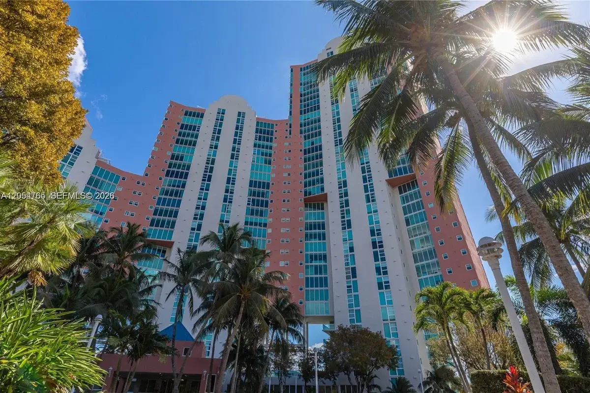 3370 NE 190th St #706, Aventura: photo 1 of 43